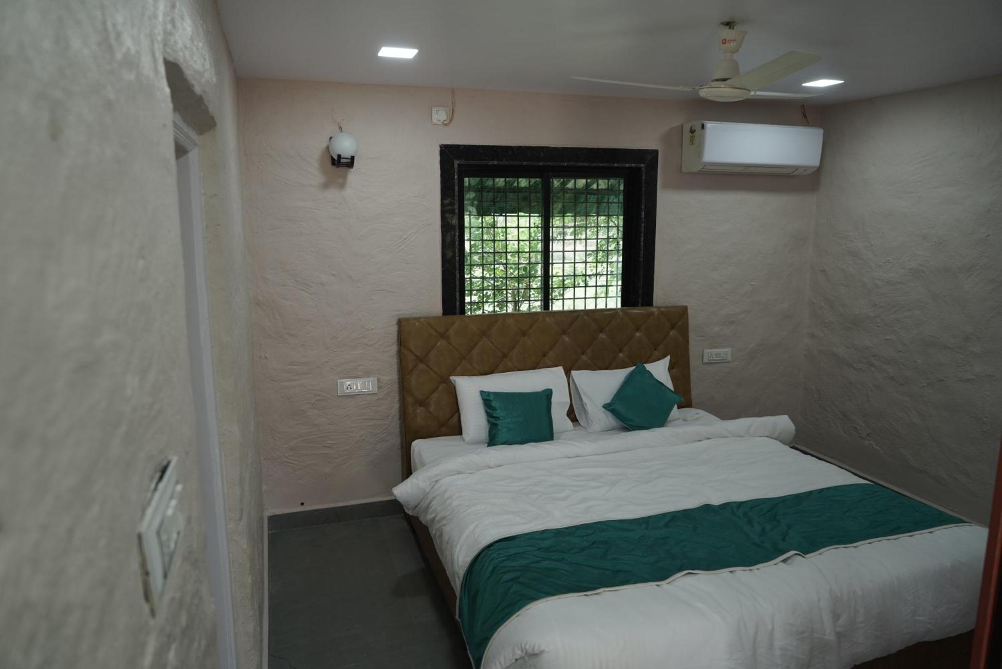 Tiger Sanskriti Resort Khawāsa Exteriör bild